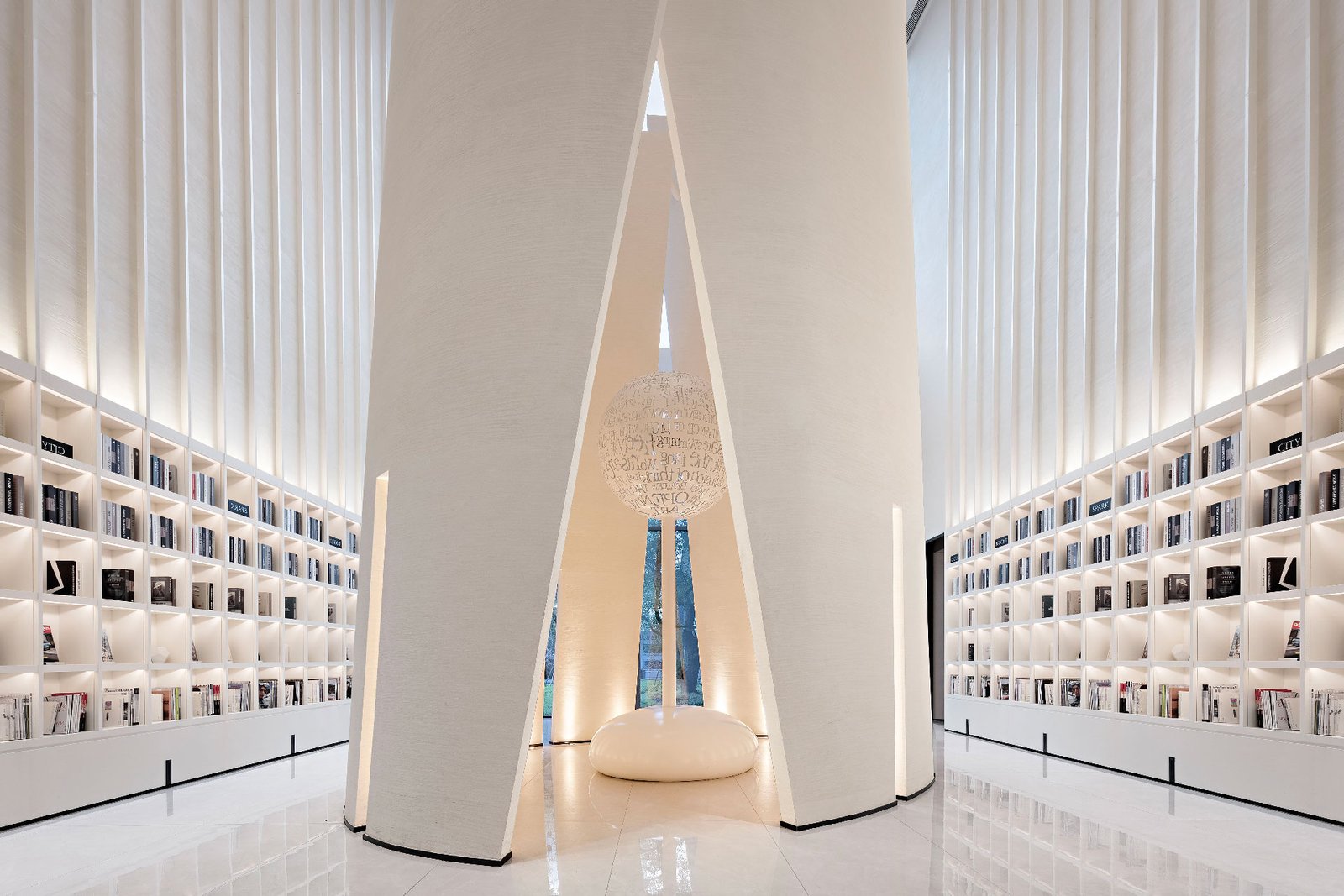 Zhonghai Jindi · Future City Library | Guangzhou Du Wenbiao Decoration Design Co.