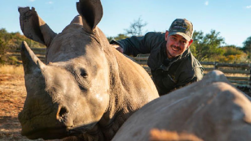 You Quinny and 300 Rhinos