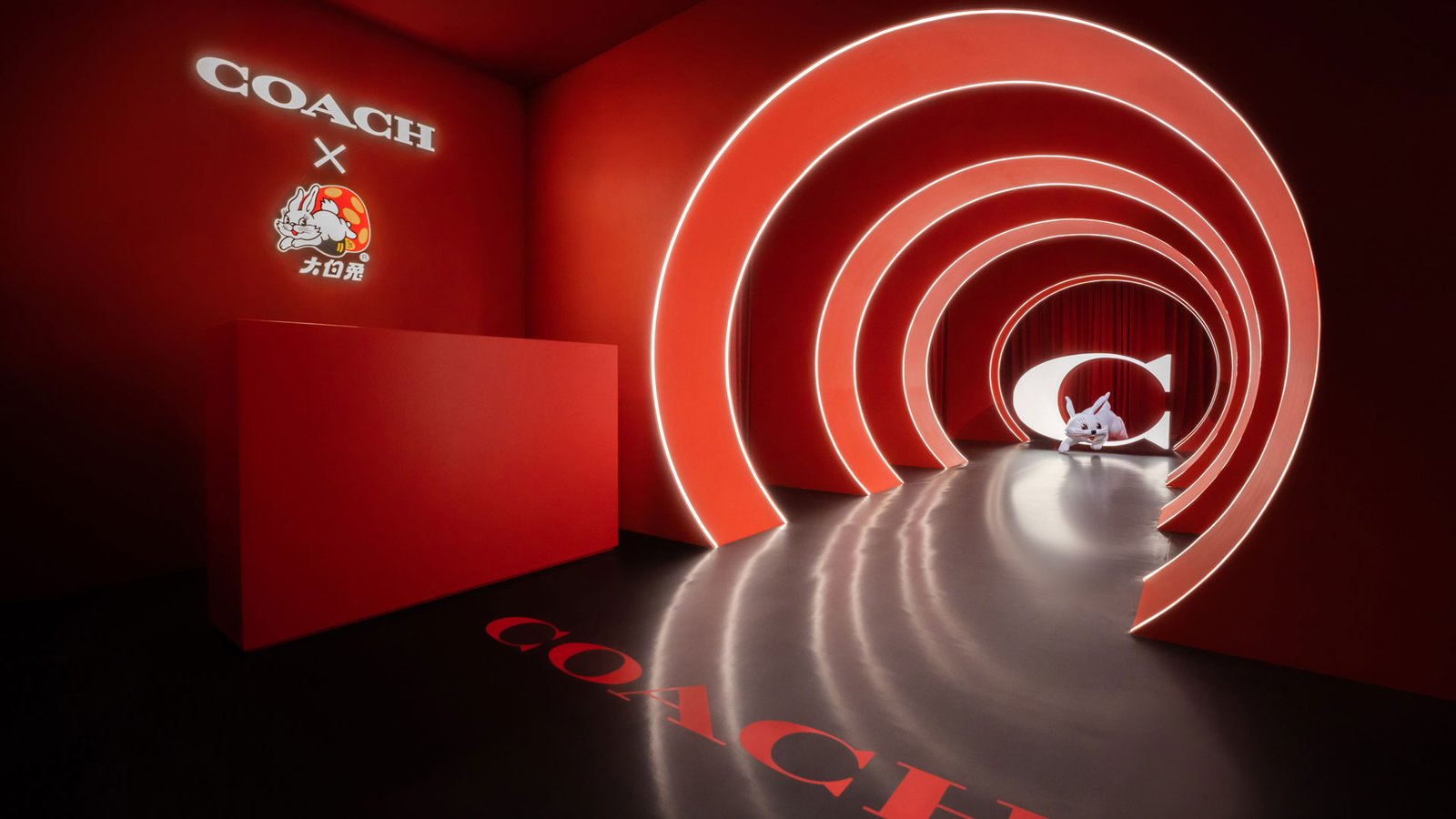 MCA-Coach-x-White-Rabbit-Immersive-Exhibition-Coach-thumb
