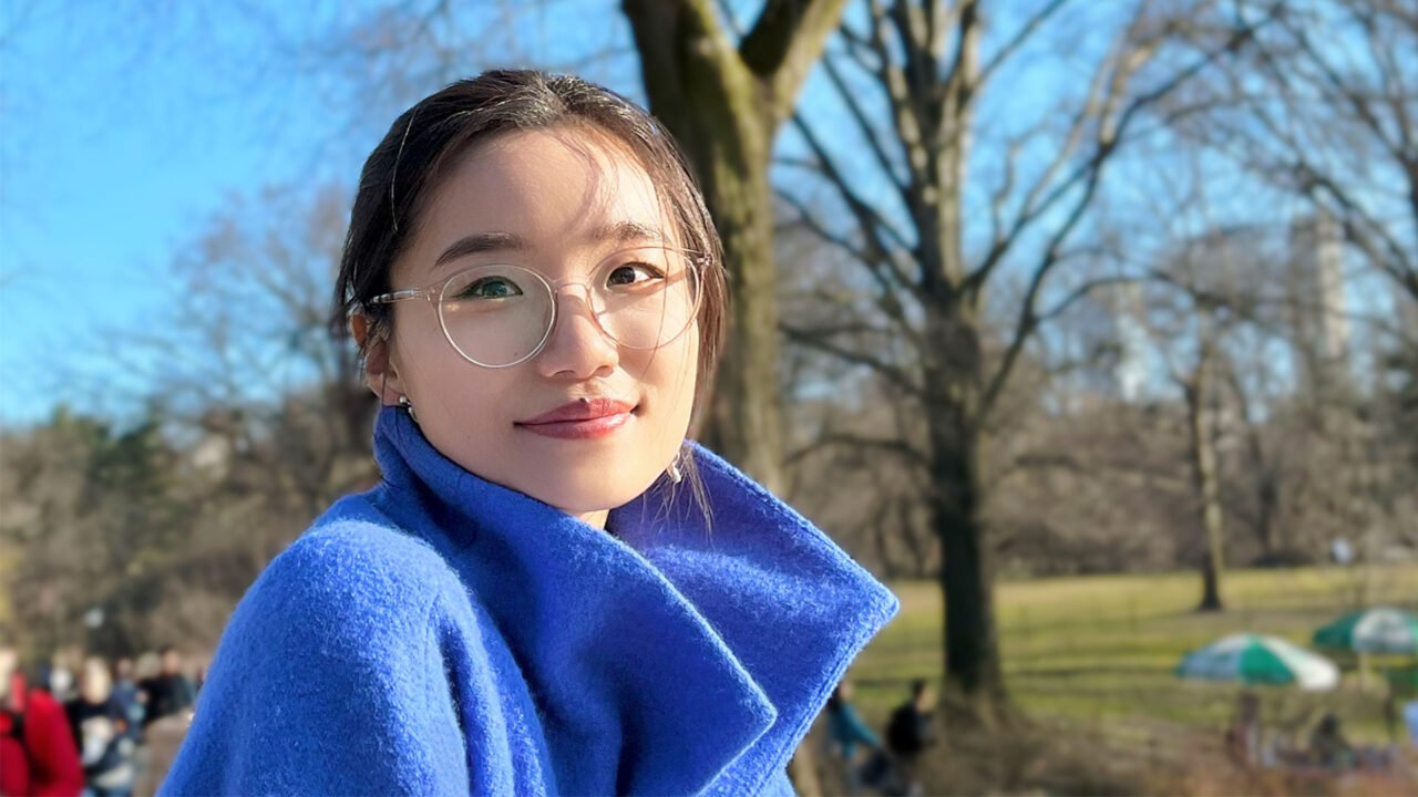 Yuewei Shi