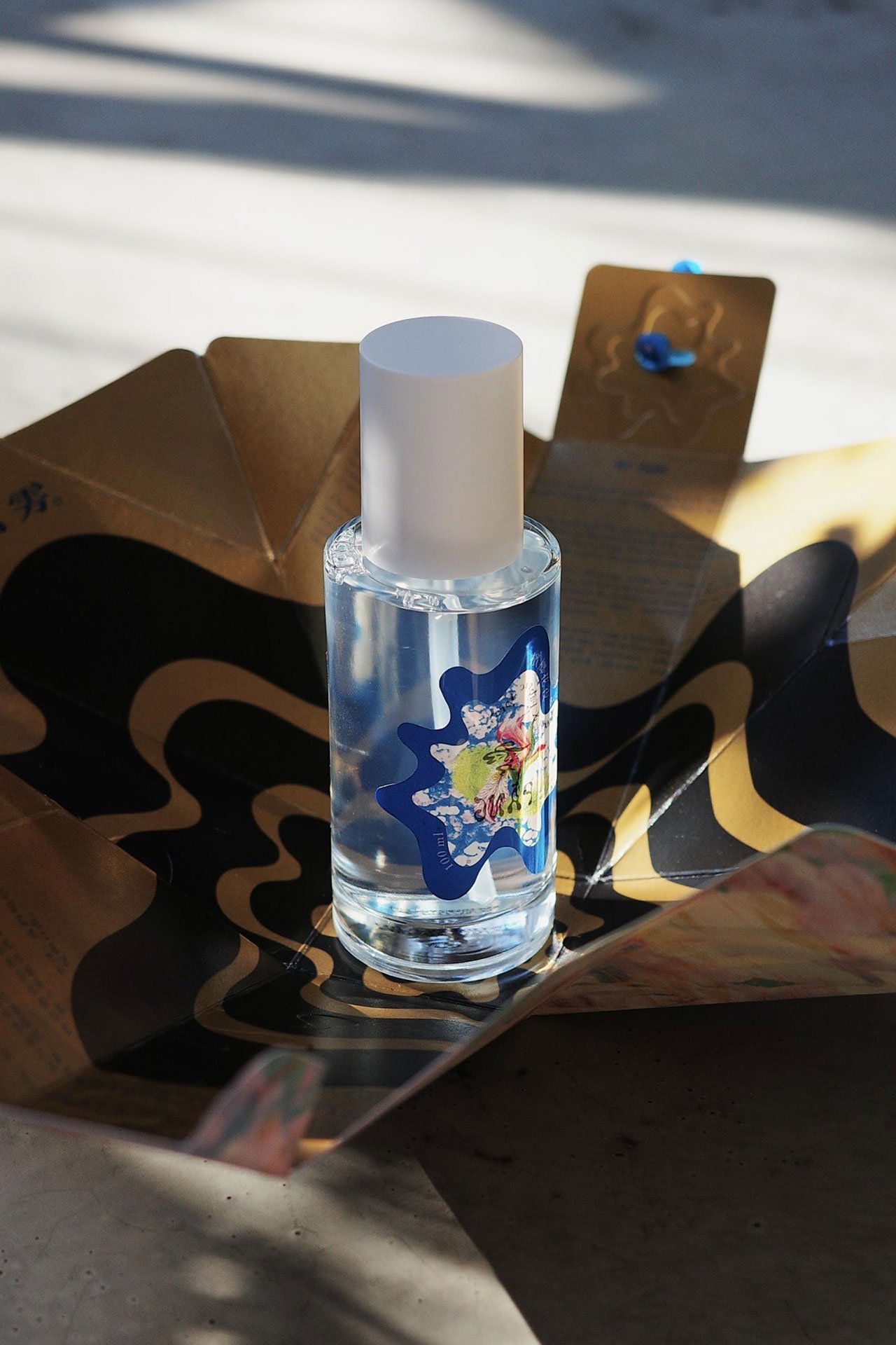MDA-chi-ruey-pang-blossom-packaging-room-and-fabric-spray-3