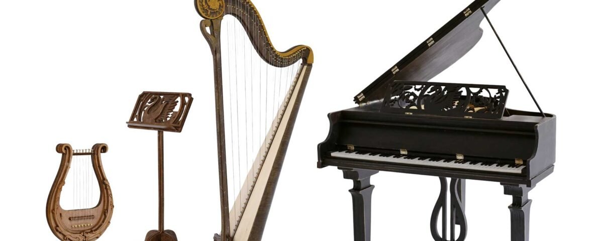 “Mini Sonata” Miniature Instruments Set | Crocodile Miniature