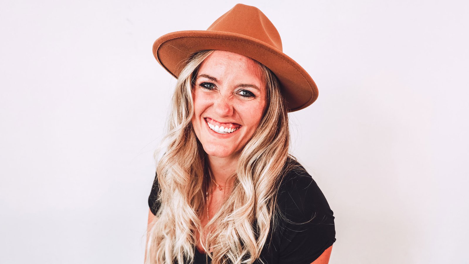 Ashlee Hollis | MUSE Creative Awards