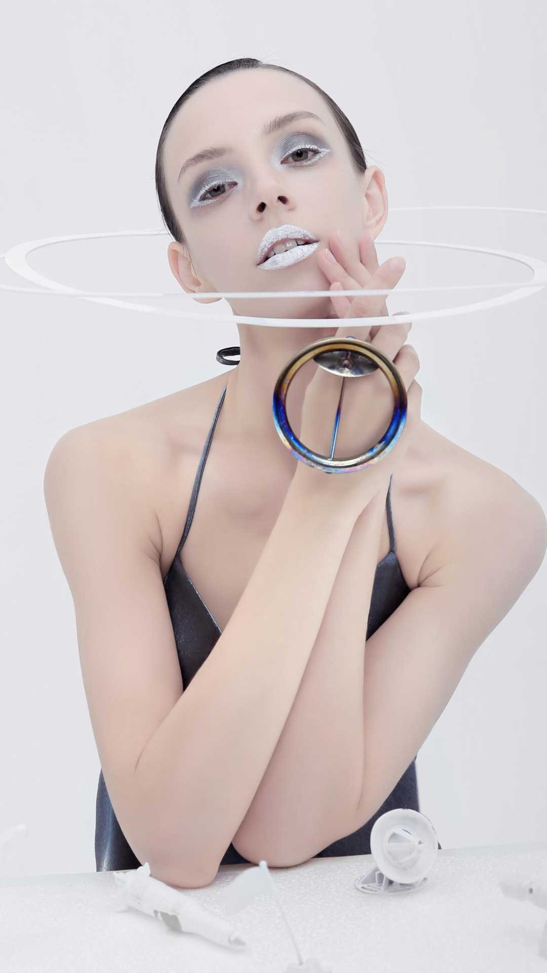 Surrounding Track | Chufei Yang